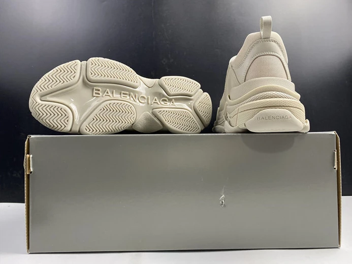 BLCG SNEAKER TRIPLE.S.GOMMA 536737 W2FW1 9700 SmartChoice 3413