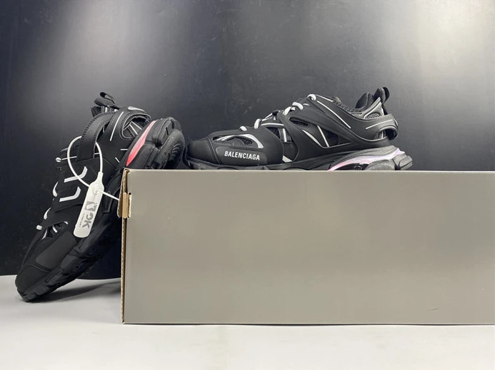 BLCG TRACK SNEAKER 542023 W1GB1 2045 Fashionable 3524