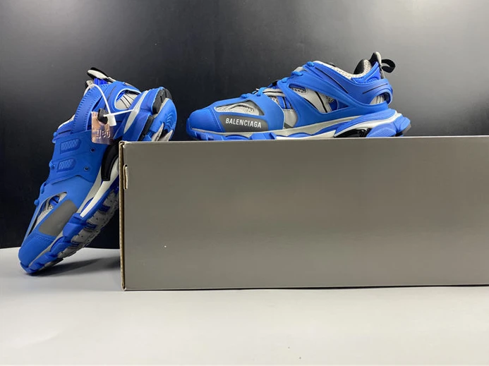 BLCG TRACK SNEAKER 542023 W2LA1 2039 SportInspired 3497