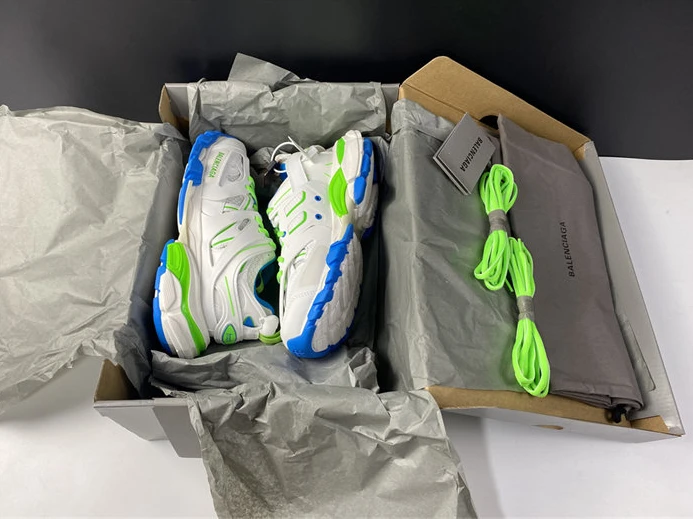 BLCG TRACK SNEAKER 542436 W2BC3 0285 TopPick 3520