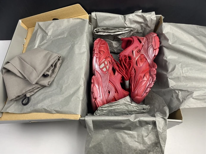 BLCG TRACK SNEAKER 570391 W2GN3 2029 Popular 3512