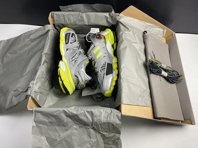 BLCG TRACK TRAINER GREY AND YELLOW 542023 W1GC1 1230 Comfortable 3515