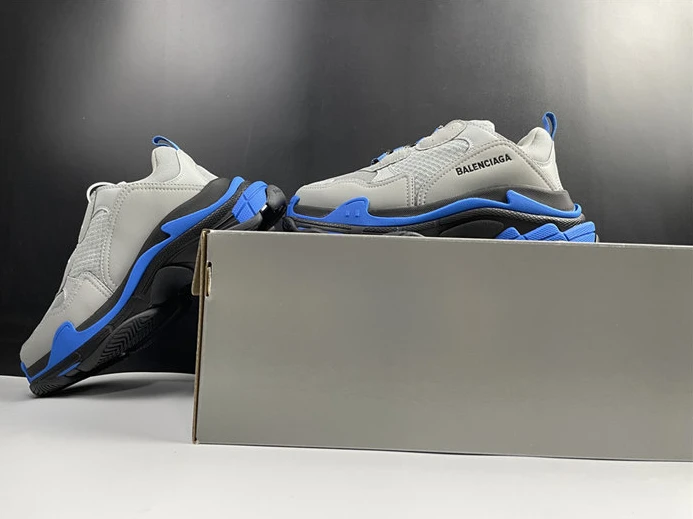 BLCG TRIPLE SNEAKER 536737 W06N1 9018 AllSeason 3403