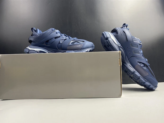 BLCG Track Blue Pearl 542023 W2LA1 4107 UrbanStyle 3495