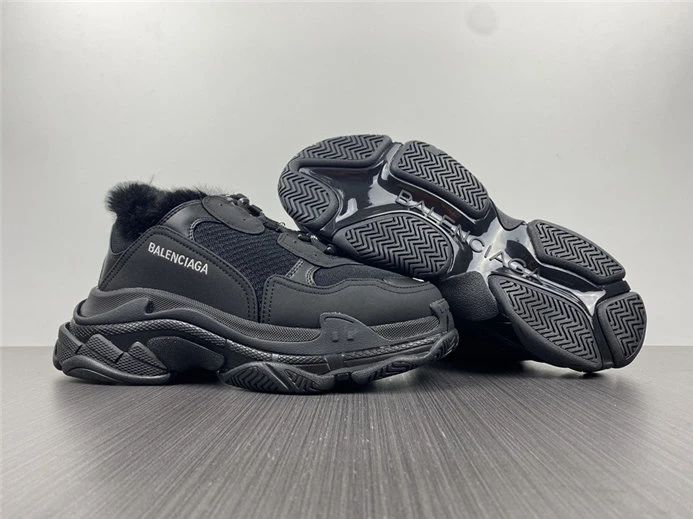 BLCG Triple S Fake Fur Black 668563 W3CQ5 1000 NewStyle 3364