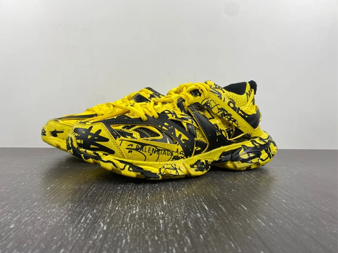 Balenciaga 542023 W3RRA 7810 StreetReady 3311