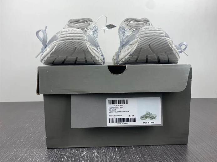 Balenciaga 742672 W3XL1 9091 DailyWear 3331