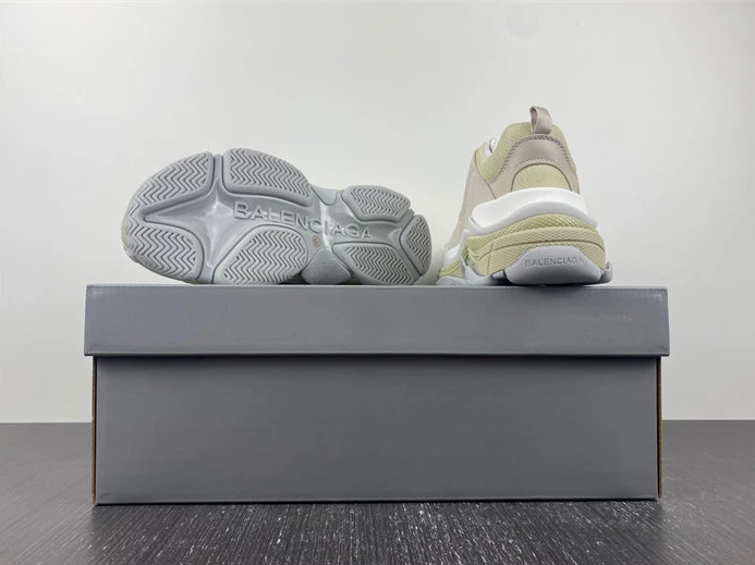 BestValue 9152 Balenciaga Triple S 524039 W2FW4 3304