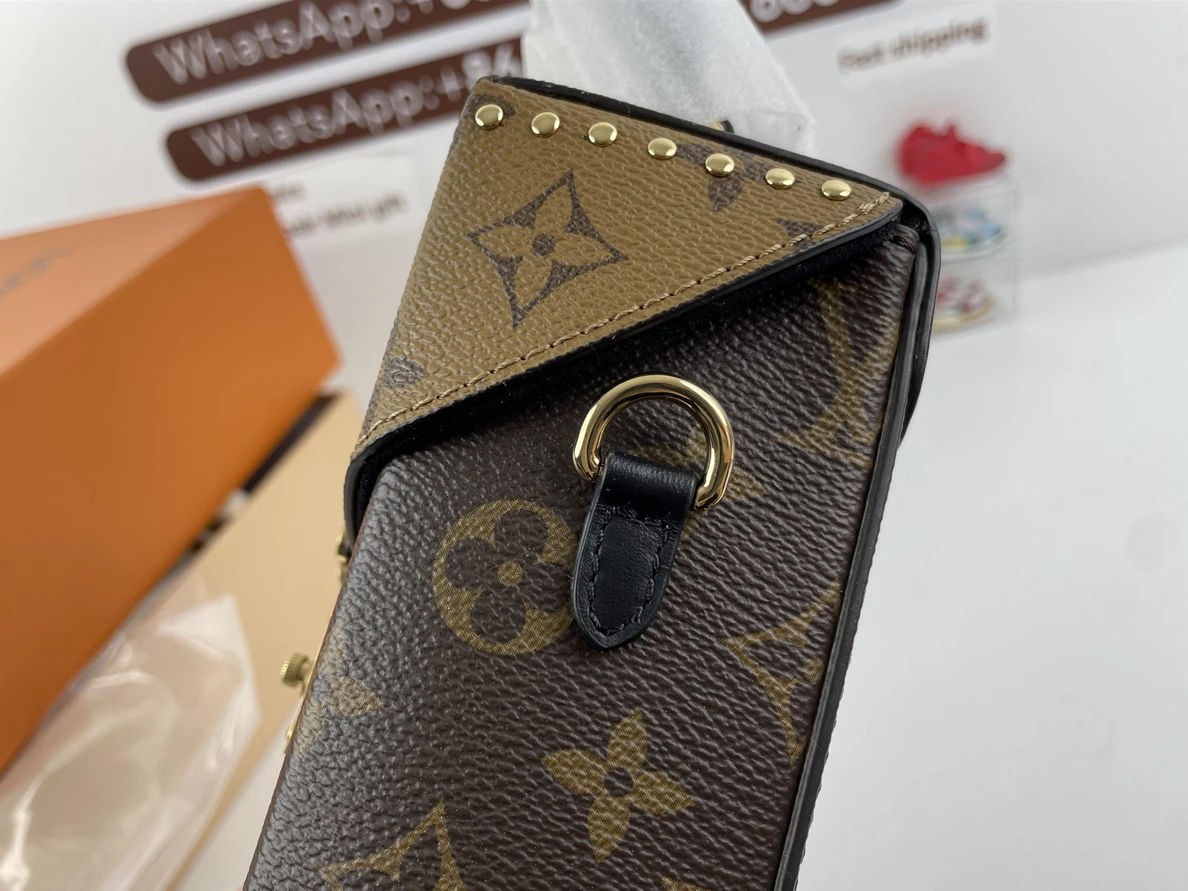 BestValue LV Camera Box (17.6x12.5x6cm) 203