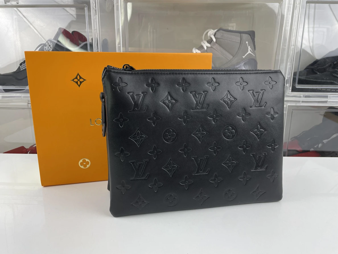 Black LV Coussin bag ( 26x20x12cm ) ModernLook 272