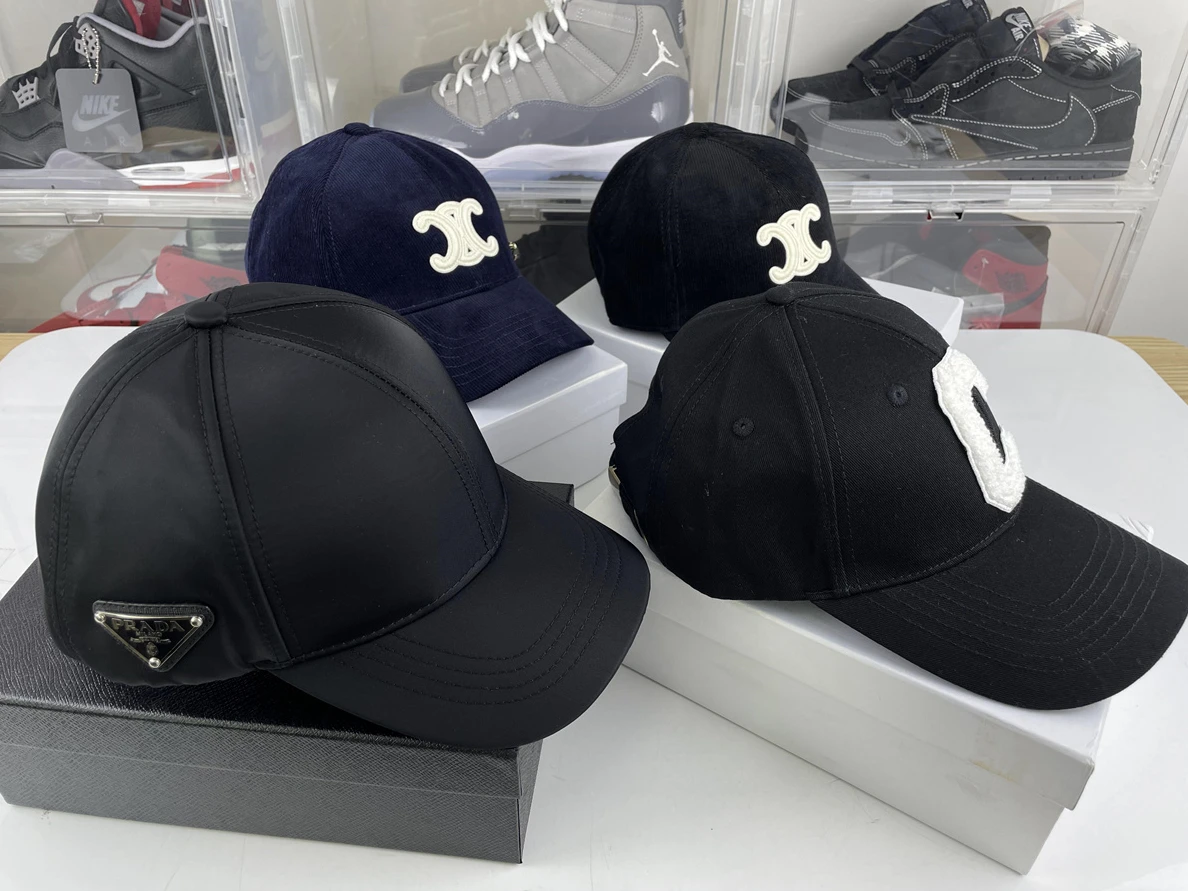 CELINE   PRADA hat Peaked Cap (price for each pcs) EasyMatch 359
