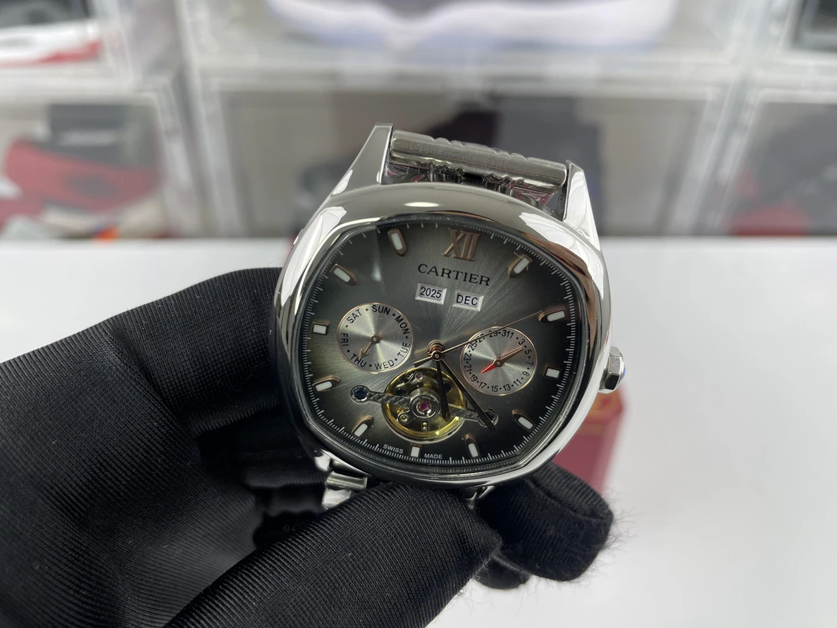 Cartier machine Silver color watch, 43x12mm Affordable 321