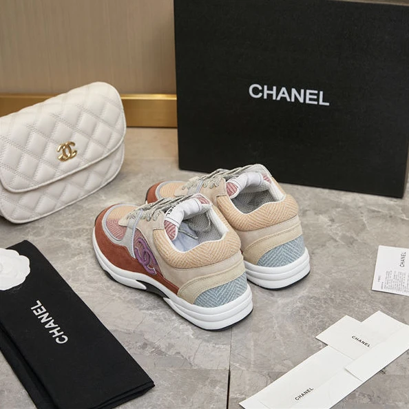 Chanel Sneakers WellDesigned 1275