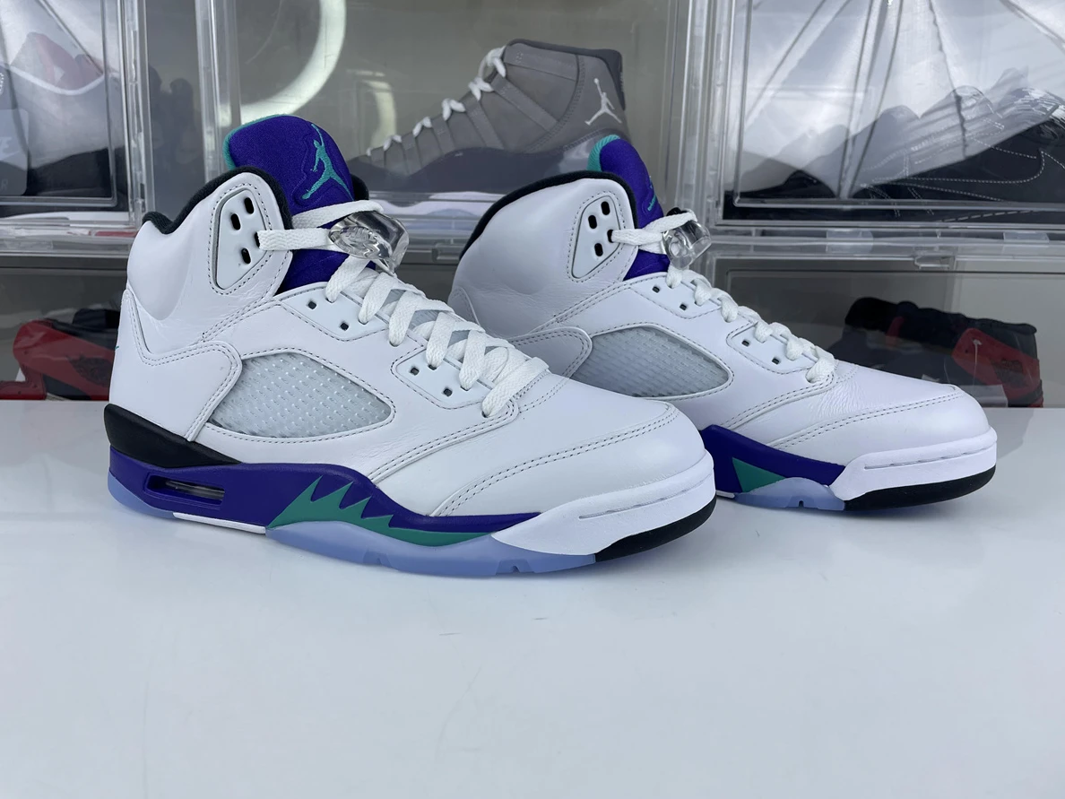 Comfortable GOAT Air Jordan 5 OG “Grape” 2025 version 927