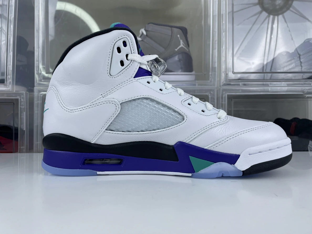 Comfortable GOAT Air Jordan 5 OG “Grape” 2025 version 927