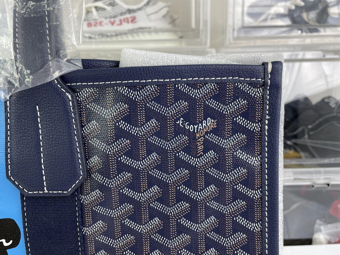 Comfortable GOYARD Villette Shopping Bag Dark Blue Bulldog (45 x 32 x 15 cm) 227