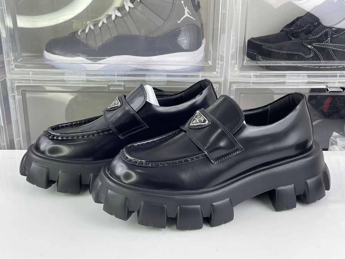 Comfortable Prada Black Loafer shoes ( EU 34-46 ) 3538