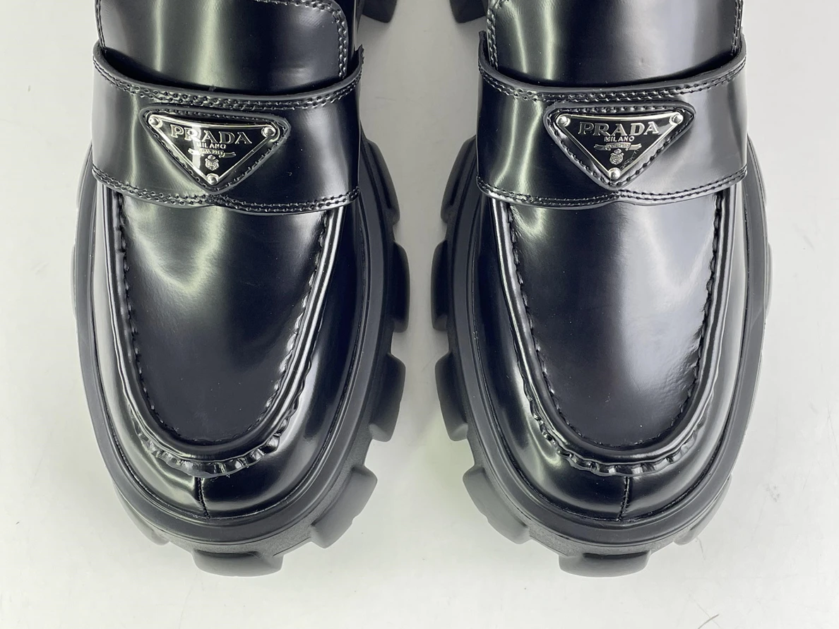 Comfortable Prada Black Loafer shoes ( EU 34-46 ) 3538