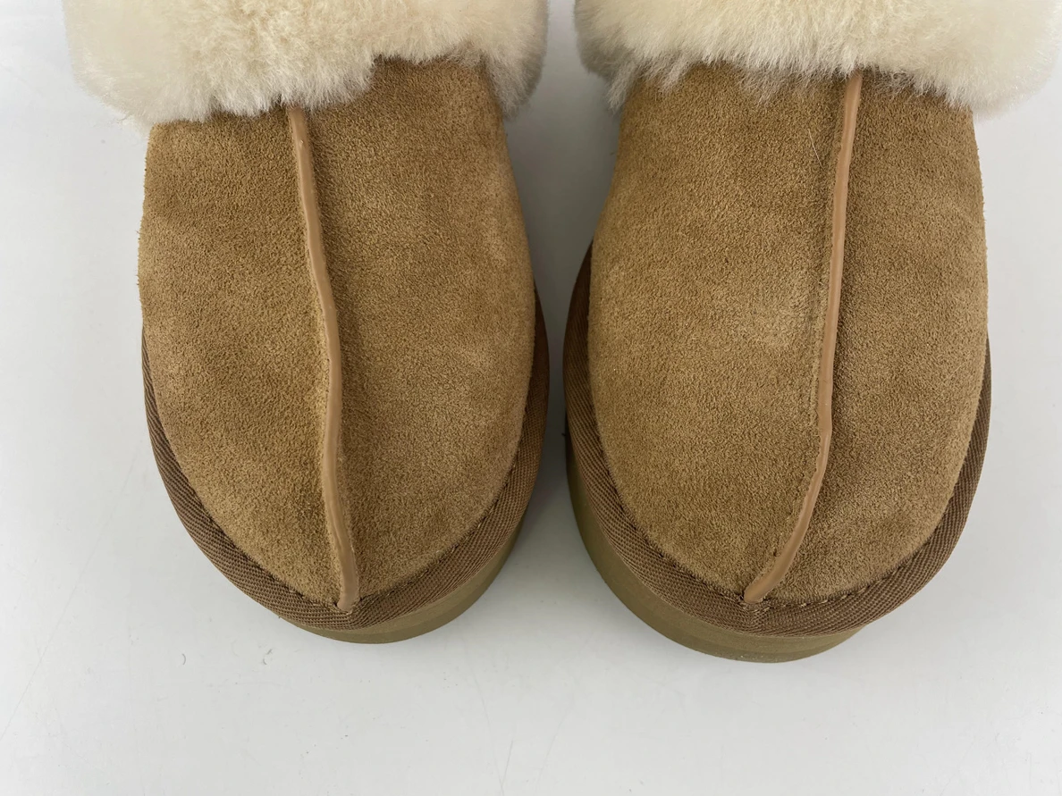 Comfortable UGG women winter shoes with furs 3564