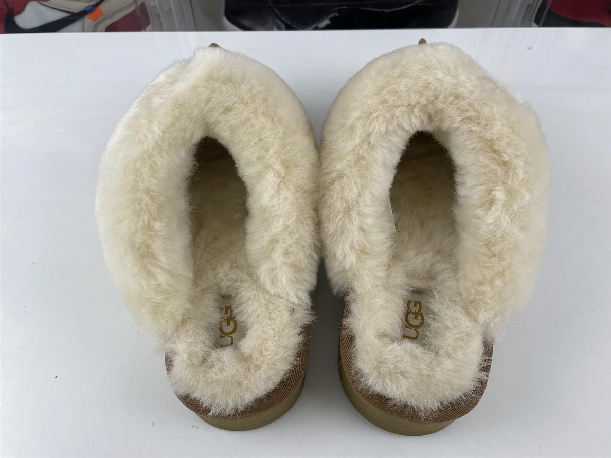 Comfortable UGG women winter shoes with furs 3564