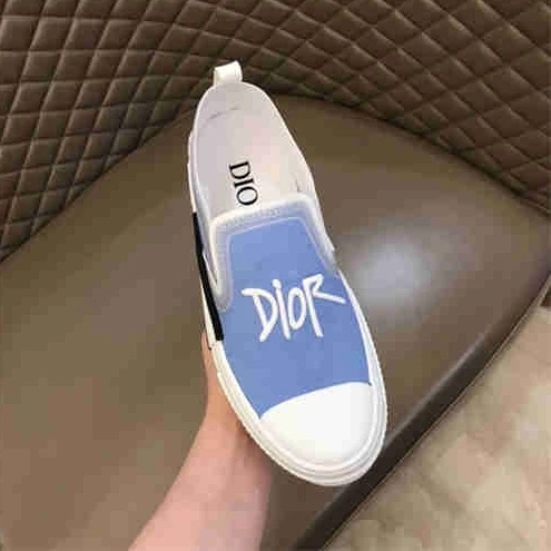 DR HOMME KAWS SNEAKER DailyWear 1591