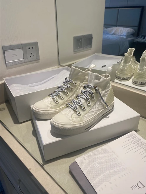 DR Sneaker Comfortable 1699