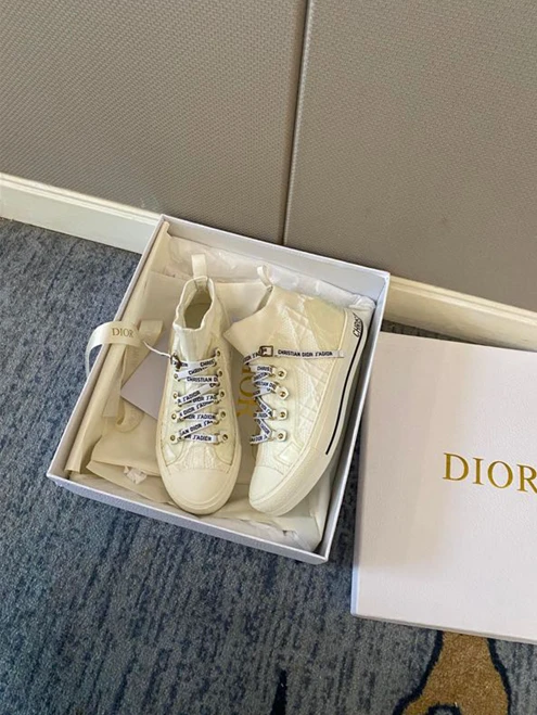 DR Sneaker Comfortable 1699