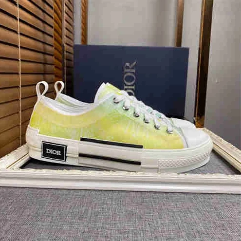 DR Sneaker NewStyle 1593