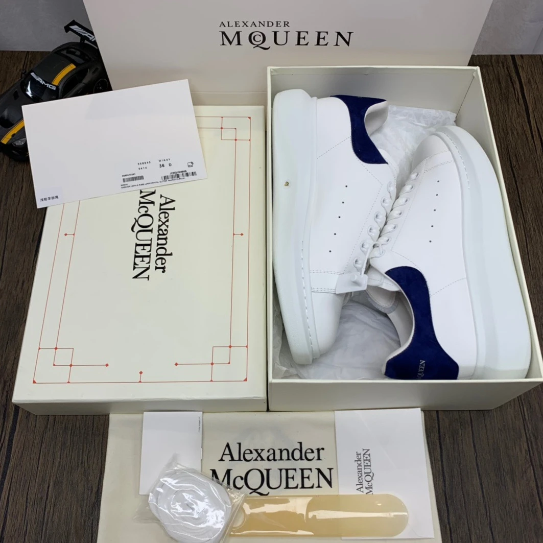 DailyWear 255 McQuen Paris Blue 553680WHGP 1412