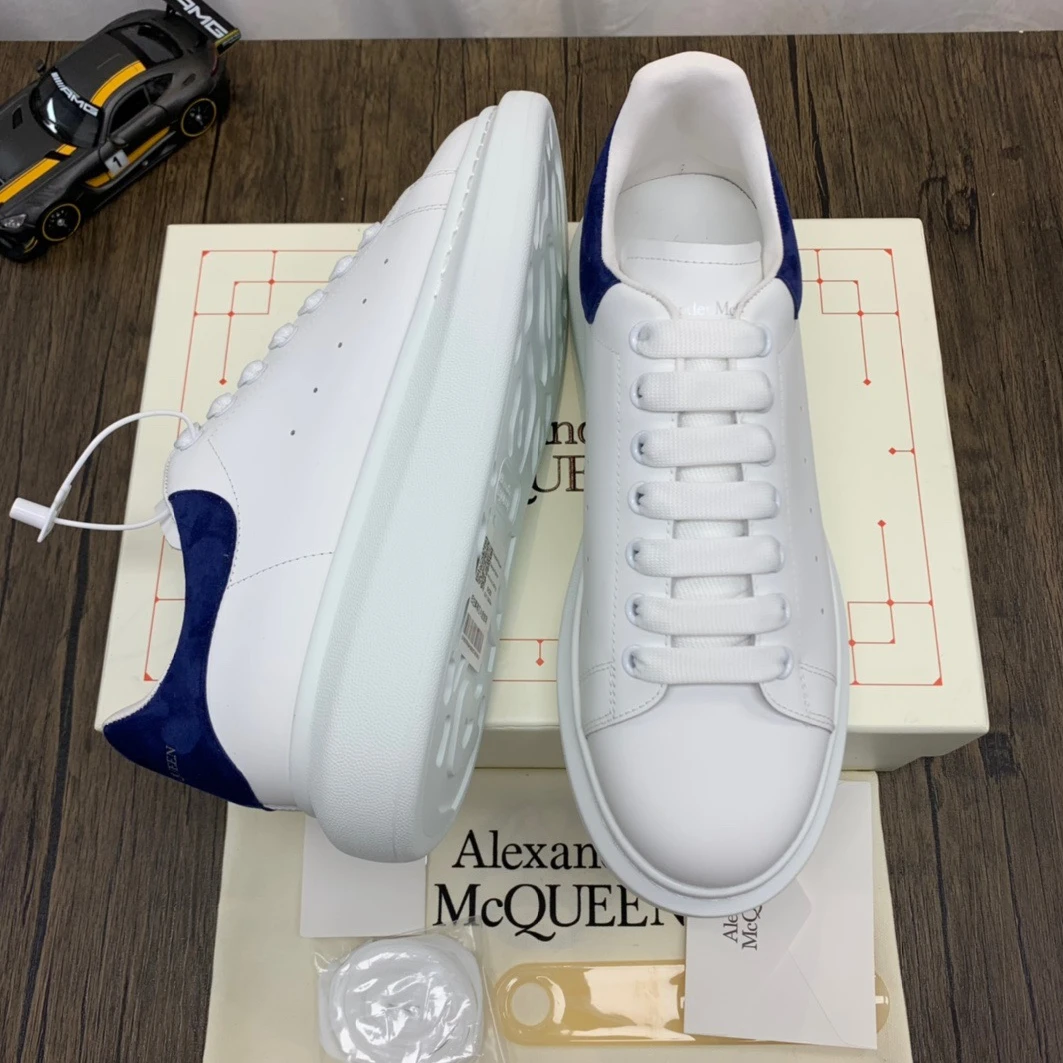 DailyWear 255 McQuen Paris Blue 553680WHGP 1412