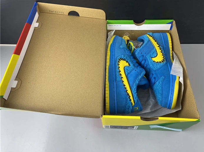 DailyWear 4772 Grateful Dead x Nike SB Dunk Low CJ5378- 2154