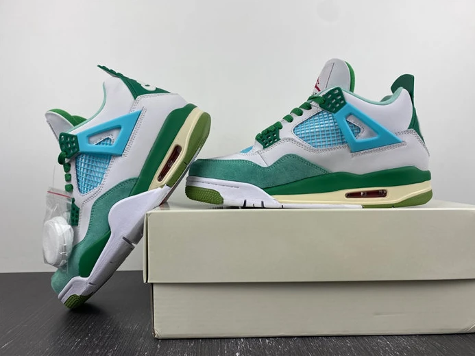 DailyWear Air Jordan 4 PE SB AJ4-KNCW 822