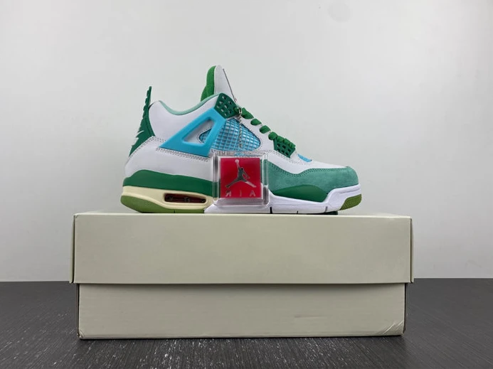 DailyWear Air Jordan 4 PE SB AJ4-KNCW 822