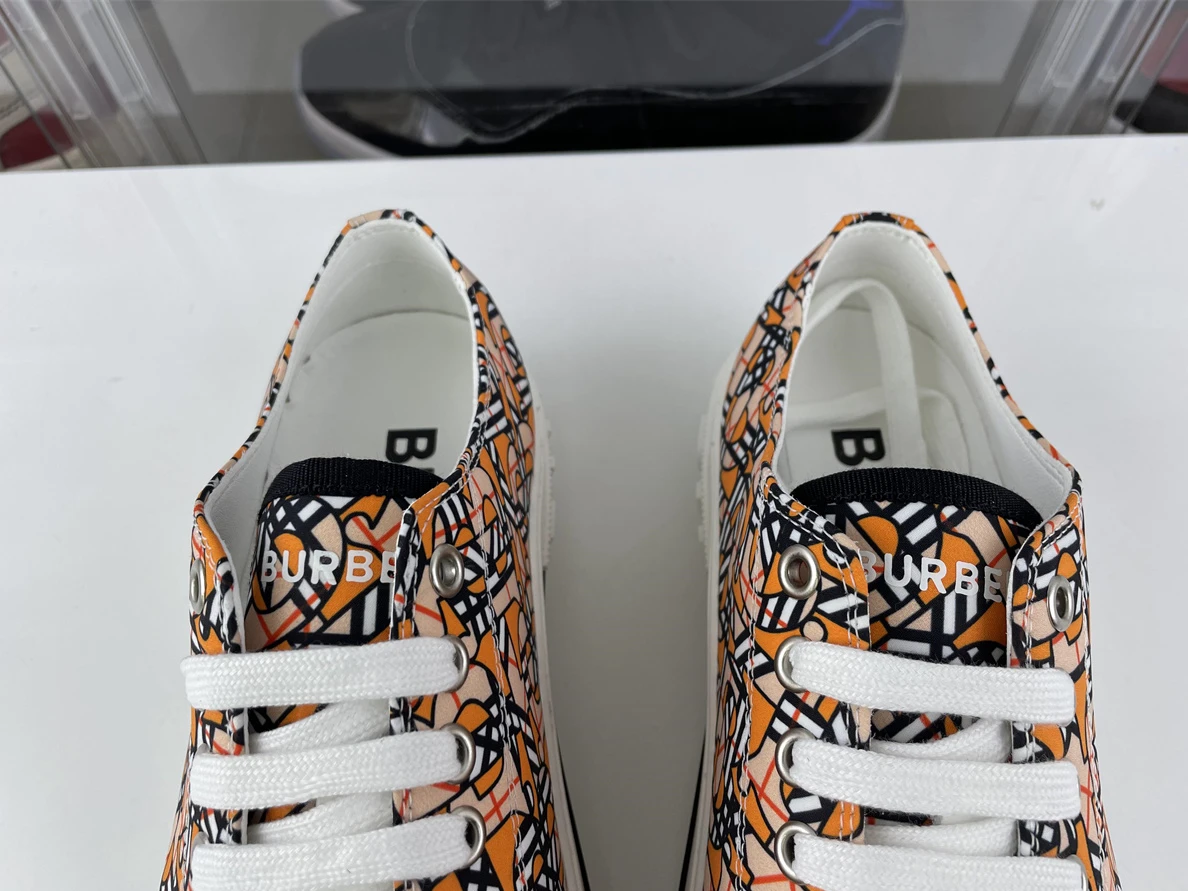 DailyWear BURBERRY Vintage Unisex shoes 3560