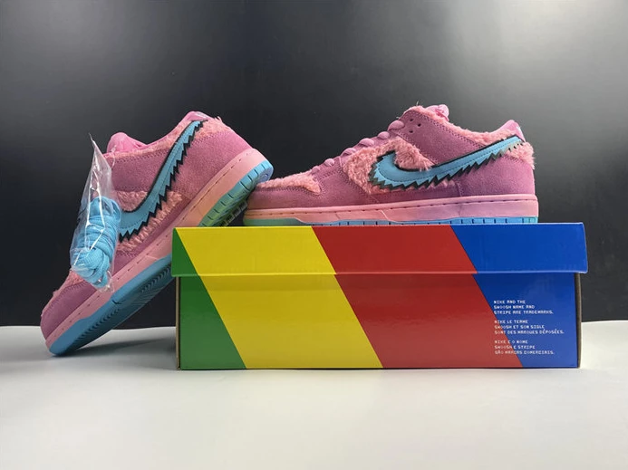 DailyWear Grateful Dead x Nike SB Dunk Low CJ5378 600 2152