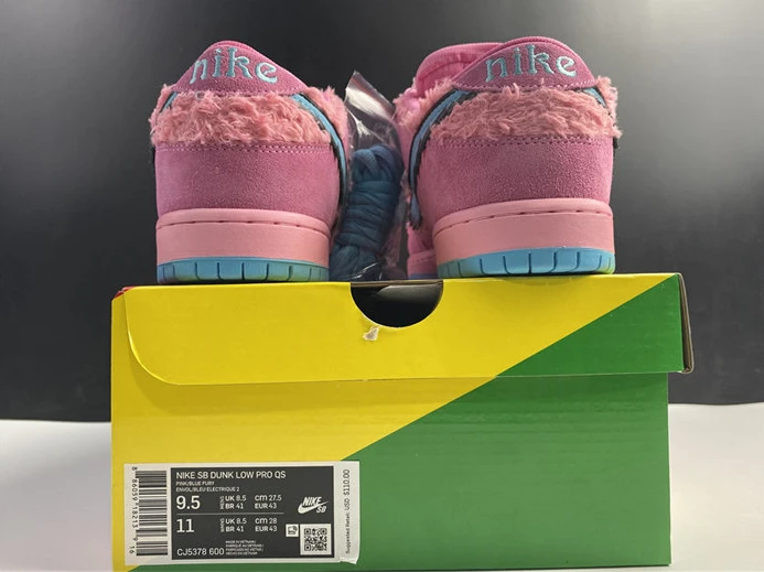 DailyWear Grateful Dead x Nike SB Dunk Low CJ5378 600 2152