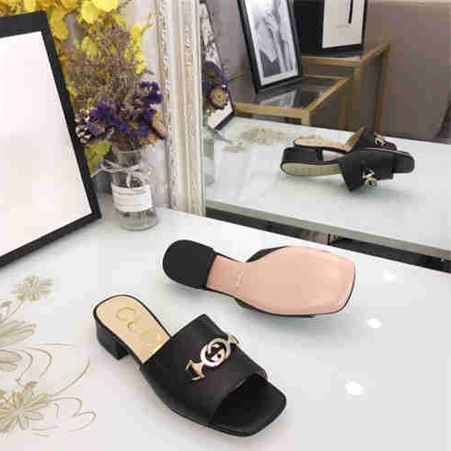 DailyWear Gucci Slipper 3092