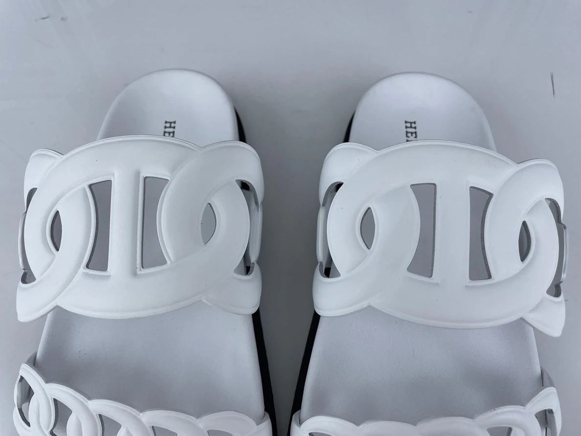 DailyWear H brand White sandals 114