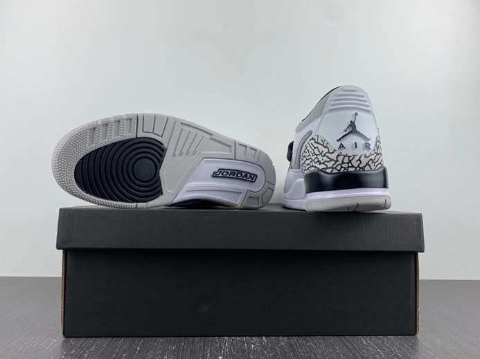 DailyWear Jordan Legacy 312 Low Light Smoke Grey CD7069-105 388