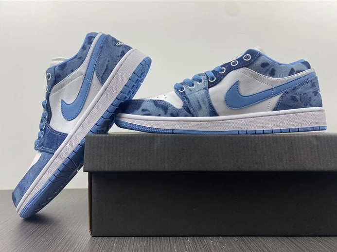 DailyWear Jordan1 Washed Denim DM8947-100 679