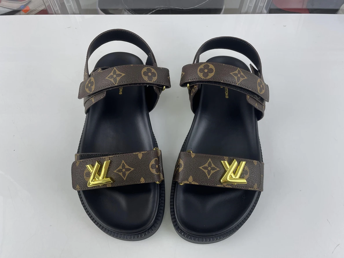 DailyWear LV brown Leather sandals (EU35-45 ) 151