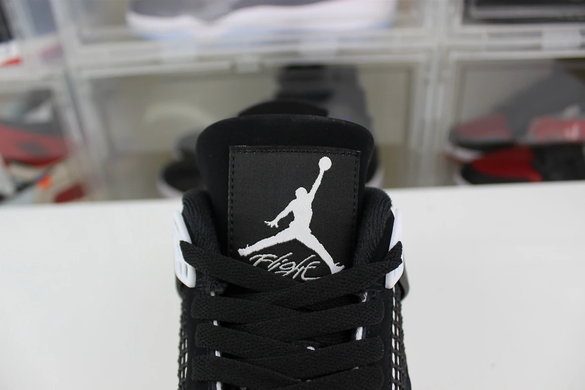 EasyMatch 1848 GOAT AIR JORDAN 4 RETRO 'WHITE THUNDER' 797