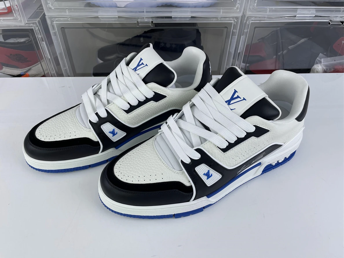 EasyMatch LV Black Blue White skate shoes 155