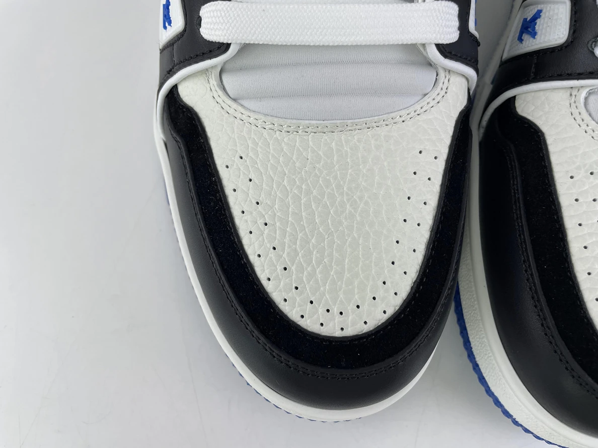 EasyMatch LV Black Blue White skate shoes 155