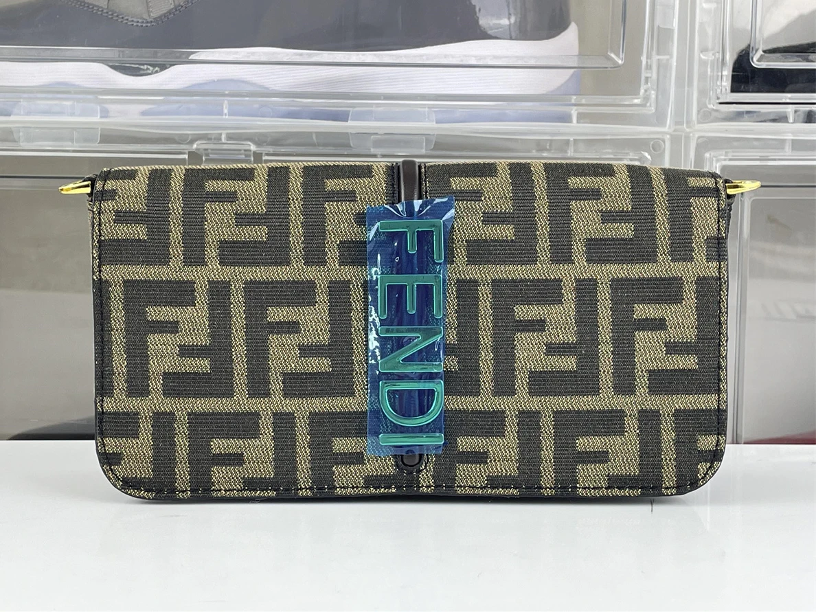 FENDI Grayphy bag with GOLD LOGO ( 22 x 11 x 5 cm) card bag inside GoodFit 236