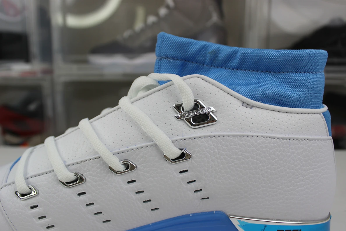 Fashionable 1029 GOAT Air Jordan 17 Low “University Blue” 1192