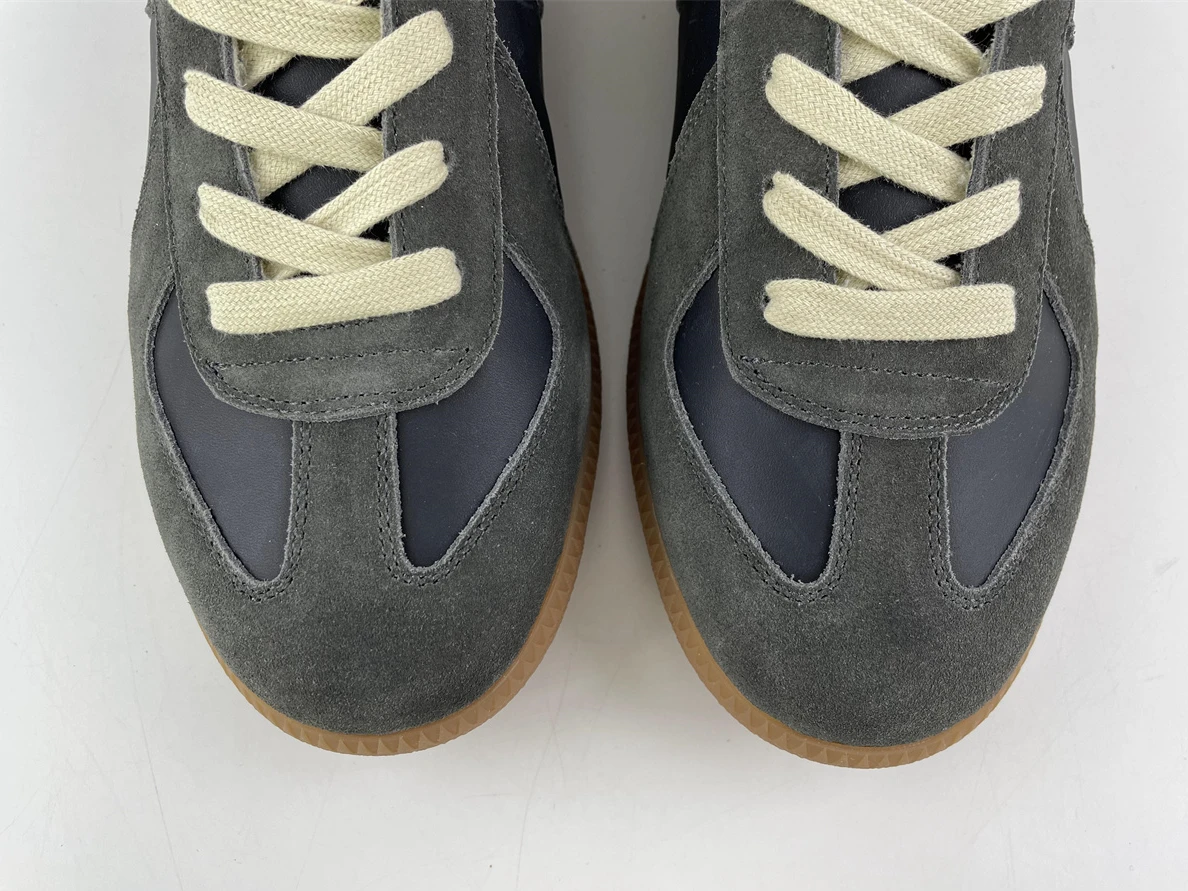 Fashionable 4531 Maison Margiela No.22 Black Grey 3550