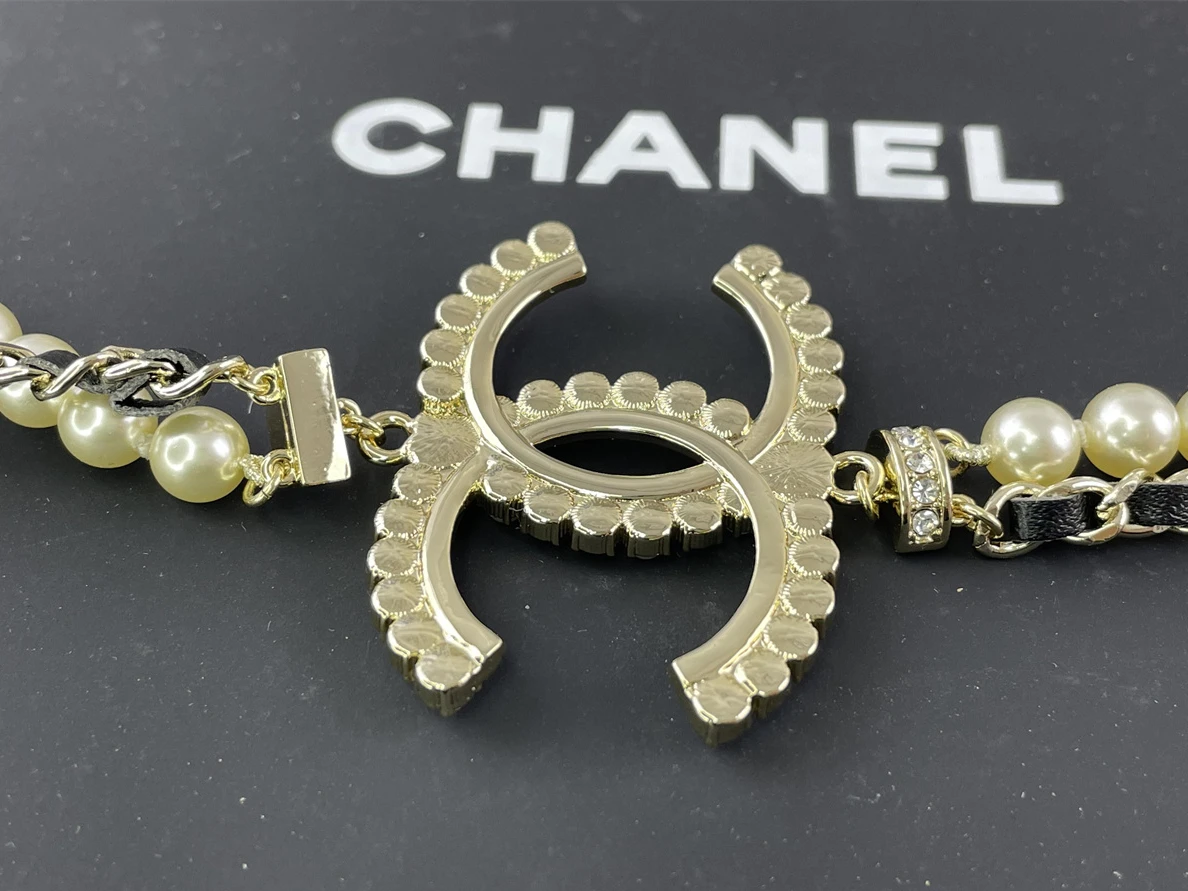 Fashionable 470 CHANEL Pearl necklaces 128