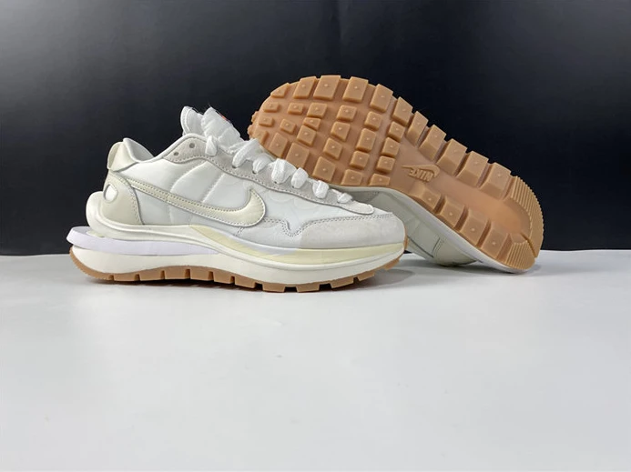 Fashionable 7649 Nike Vaporwaffle sacai Sail Gum DD1875- 2714