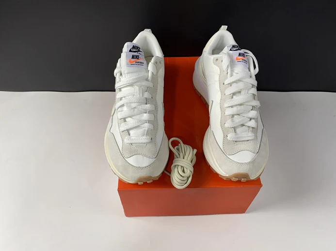 Fashionable 7649 Nike Vaporwaffle sacai Sail Gum DD1875- 2714